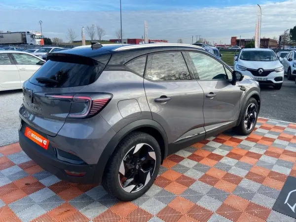 Renault CAPTUR ECO-G 100 BV6 TECHNO GPS Caméra JA 18" Hifi - Photo 5
