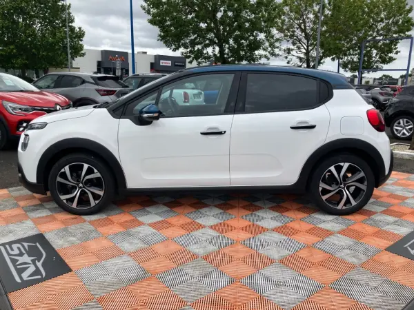 Citroën C3 PureTech 83 SHINE PACK GPS Caméra ADML - Photo 3