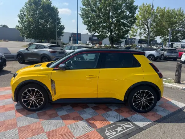 Renault R5 E-TECH ELEC 150 52kW AUTONOMIE CONFORT ICONIC 1°Main - Photo 3