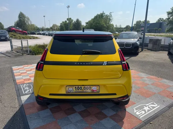 Renault R5 E-TECH ELEC 150 52kW AUTONOMIE CONFORT ICONIC 1°Main - Photo 5