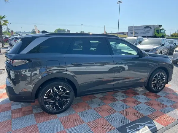 Peugeot 5008 Hybrid 145 e-DCS6 GT Pack 360° Vision & Drive Assist Plus - Photo 4