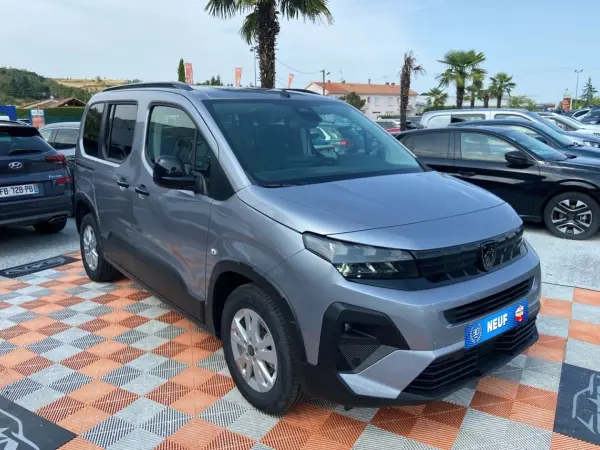 Peugeot RIFTER BlueHDi 130 EAT8 ALLURE PACK STYLE GPS ADML Chargeur Caméra JA 16" N-1 - Photo 3