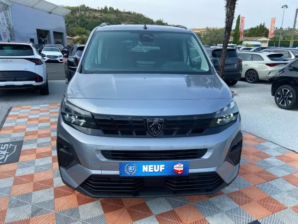 Peugeot RIFTER BlueHDi 130 EAT8 ALLURE PACK STYLE GPS ADML Chargeur Caméra JA 16" N-1 - Photo 2