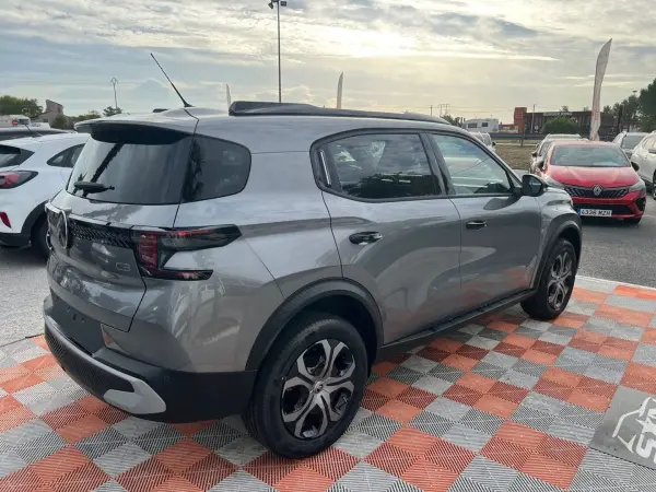 Citroën C3 AIRCROSS Hybride 145 e-DCS6 PLUS Caméra - Photo 5
