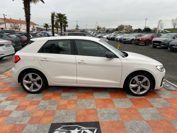 Audi A1 SPORTBACK 35 TFSI 150 S-Tronic DESIGN LUXE CUIR Caméra 1°Main - Photo 4
